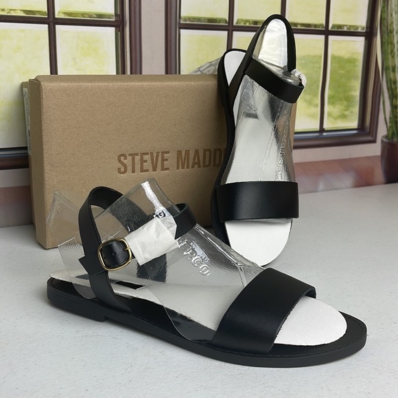 Steve Madden Donddi Sandals - Picture 4 of 5
